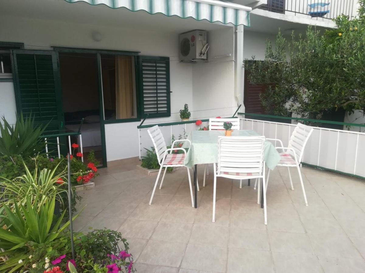 Apartman Dese 2+1 Tučepi Buitenkant foto