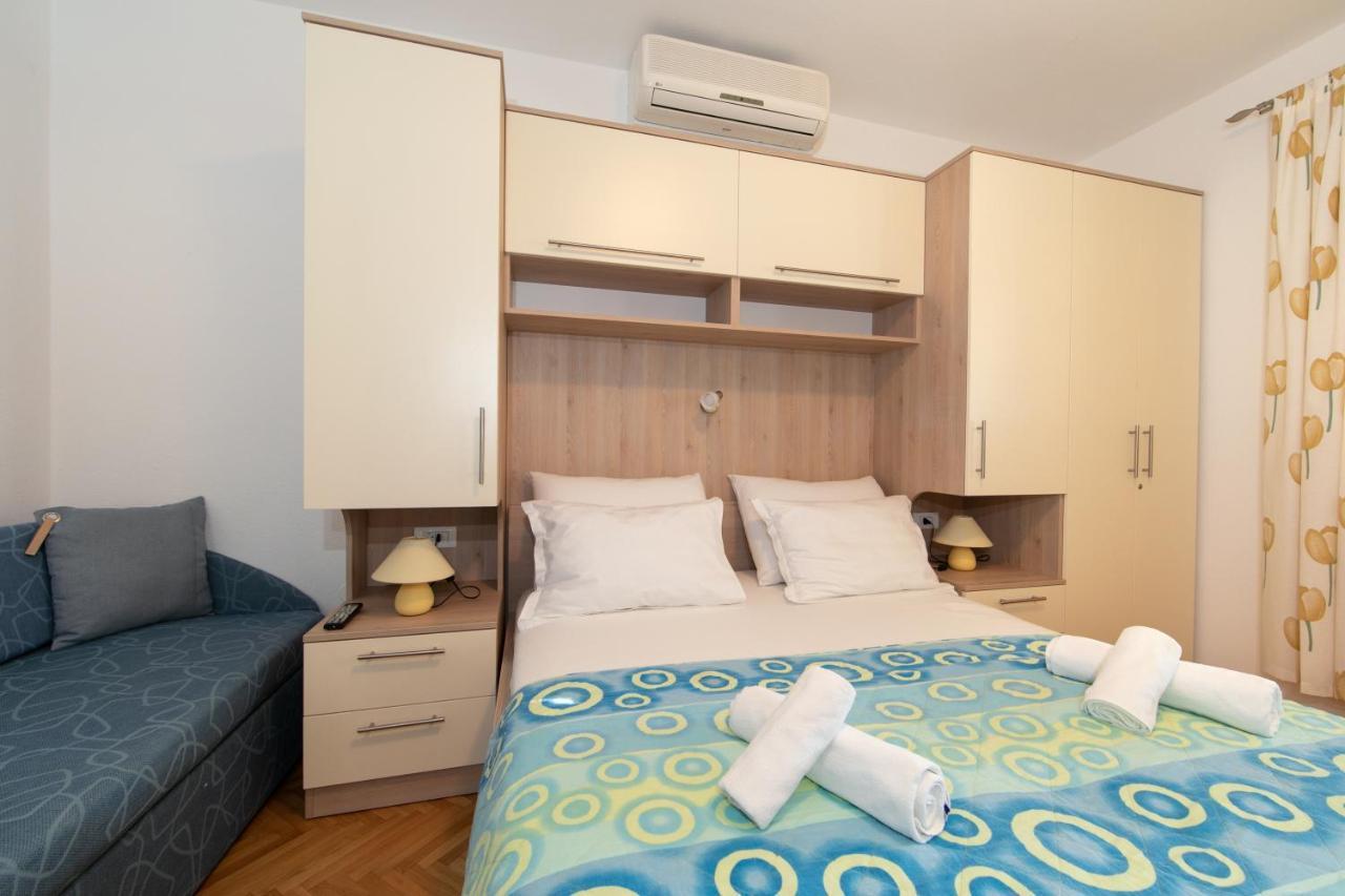 Apartman Dese 2+1 Tučepi Buitenkant foto