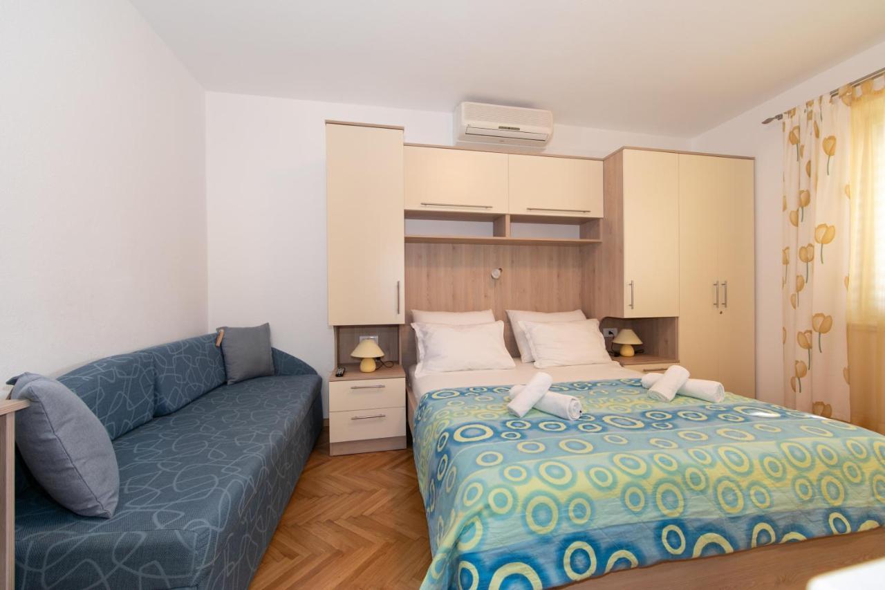 Apartman Dese 2+1 Tučepi Buitenkant foto